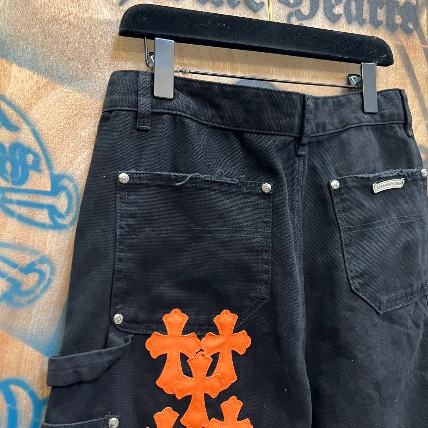 P520 chrome hearts limited series new city limited jeans Chrome Hearts city limited denim shorts vintage levis American made 501 505 517 base version remake Levis American made 501 base version imported sheepskin 925 silver remake Customers provide waist and pants length or height and weight. The studio will select the most suitable base version for you to remake. There are many people doing remakes in the market. Don’t belittle or comment. The difference is visible to the naked eye. See and compare for yourself #CHROME HEARTS Unisex style